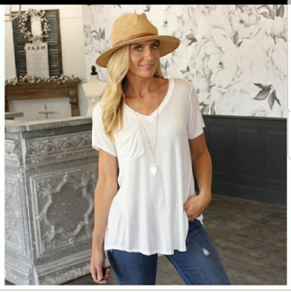 Infinity Raine White Short Sleeve V-Neck Pocket Tee
